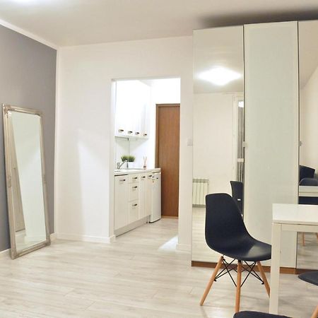 Nice And Comfy Studio Close To Old Town And Metro. Varsovia Exterior foto