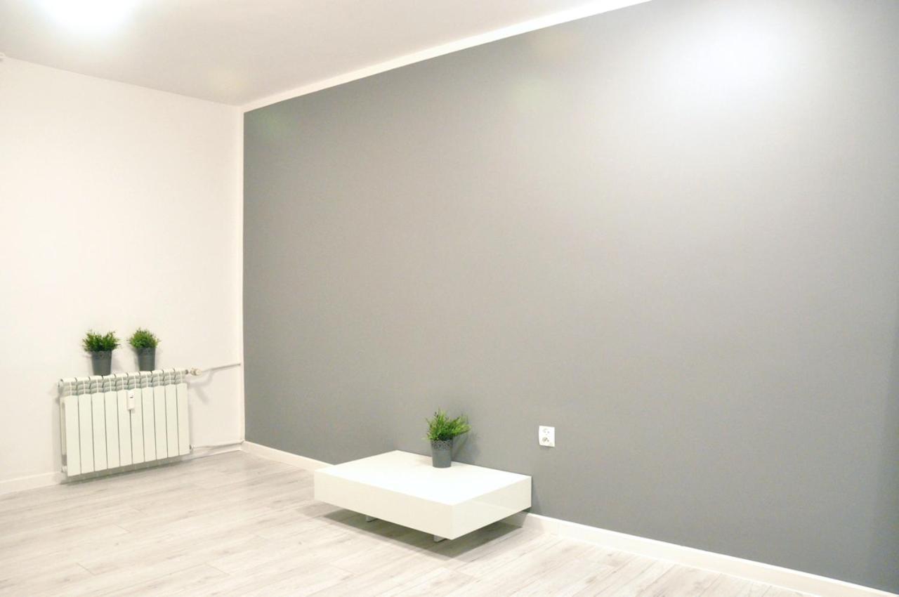 Nice And Comfy Studio Close To Old Town And Metro. Varsovia Exterior foto
