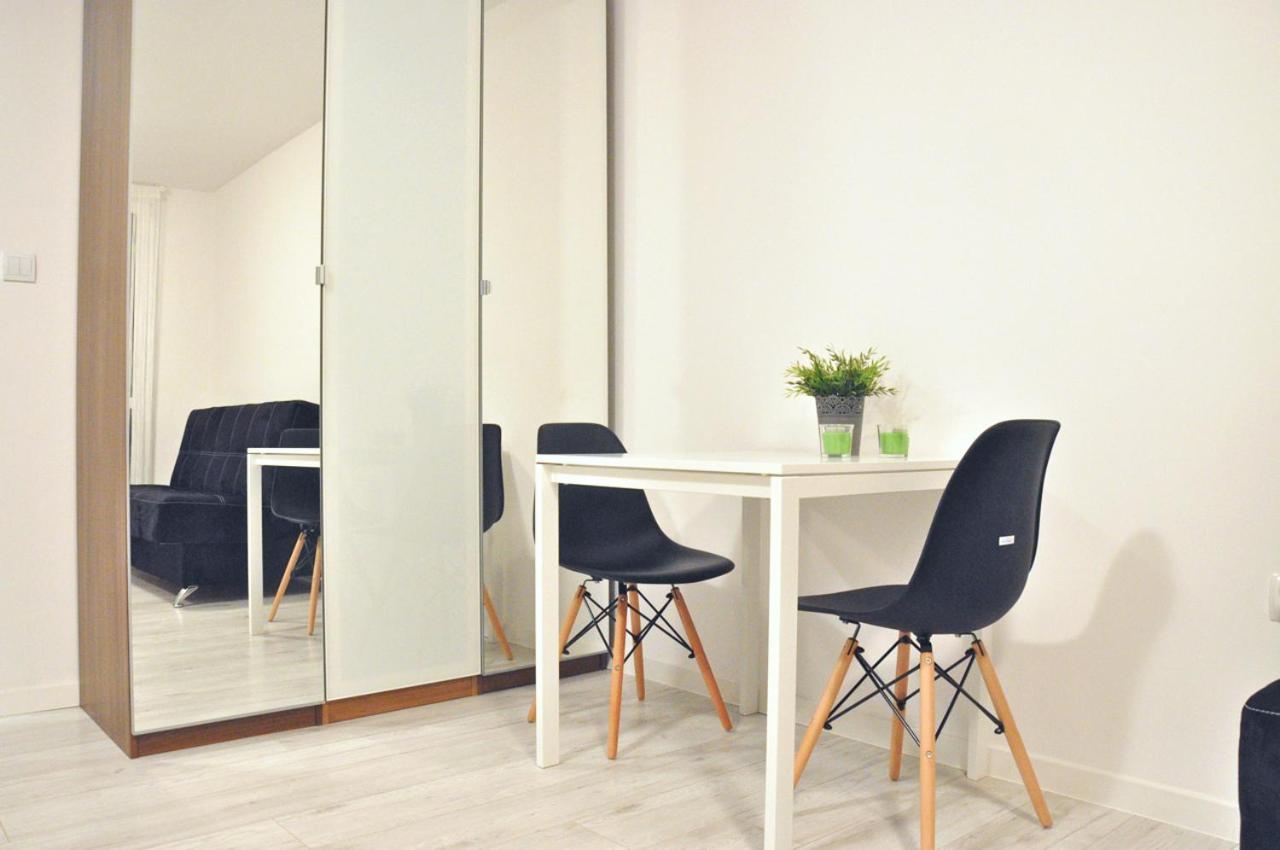 Nice And Comfy Studio Close To Old Town And Metro. Varsovia Exterior foto